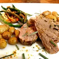 lemon grass pork loin served with oven roadted veggies and sea salt encrusted potatoes|jordanさん