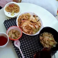 Snapdishの料理写真:太麺皿うどんとレタスチャーハン|くみちさん