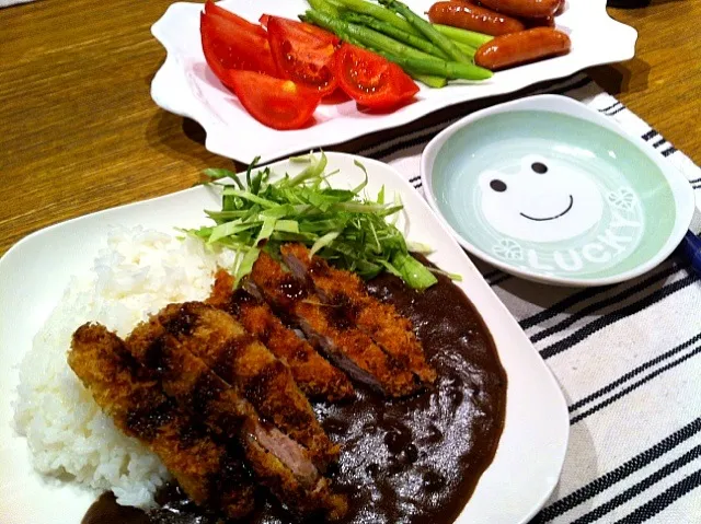 ゴーゴーカレー    トマト  アスパラ   ウィンナー|高田恵子さん