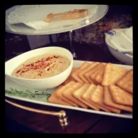 Hummus with crackers|aufa ahmad ridwanさん