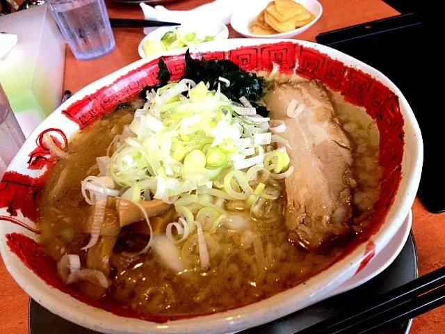 Snapdishの料理写真:濃旨味噌ラーメン|ゆさん