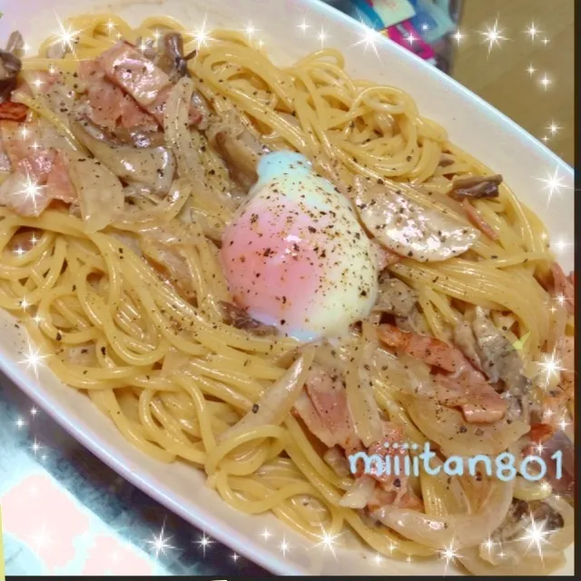 舞茸とベーコンのクリームパスタ(◍•ᴗ•◍)温玉のせ♪|みそみそさん