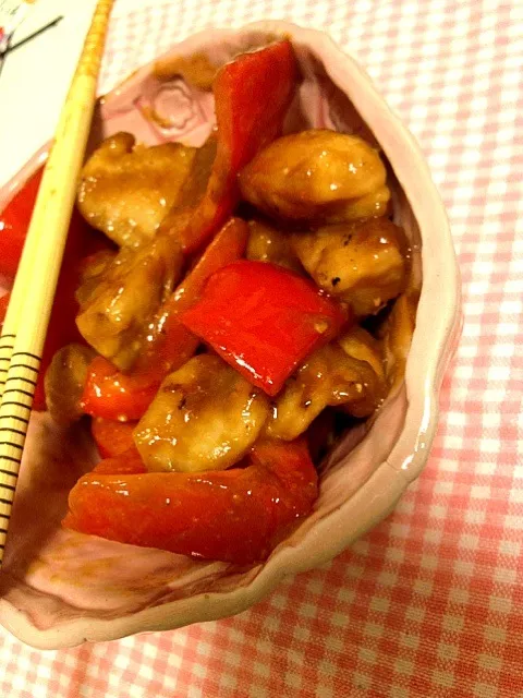 鶏むね肉とパプリカの味噌照り焼き|すみれさん