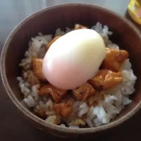 Snapdishの料理写真:焼き鳥温玉丼|香取歩美さん