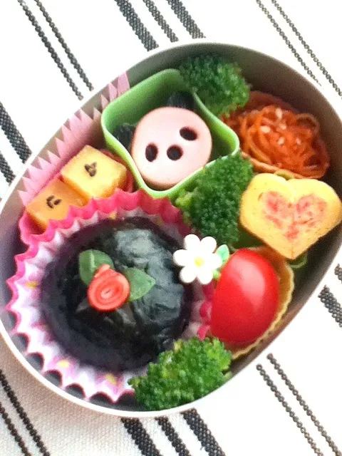 今日のお弁当🌹|udomegu☆さん