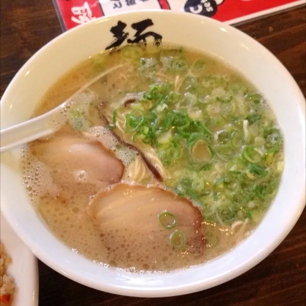 とんこつラーメン|Yas Nakさん