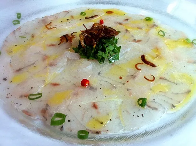 barramundi carpaccio with shallot oil|karen limさん