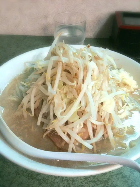 Snapdishの料理写真:小ラーメン@小滝橋二郎|DJ加持さんさん