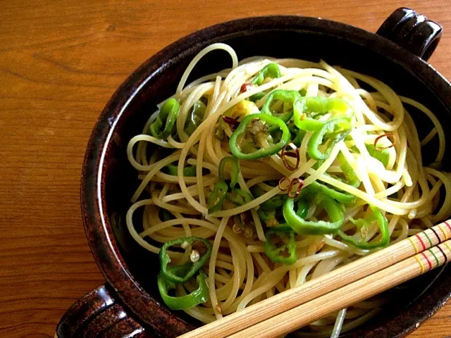 万願寺とうがらしとアンチョビのパスタ|らいちさん