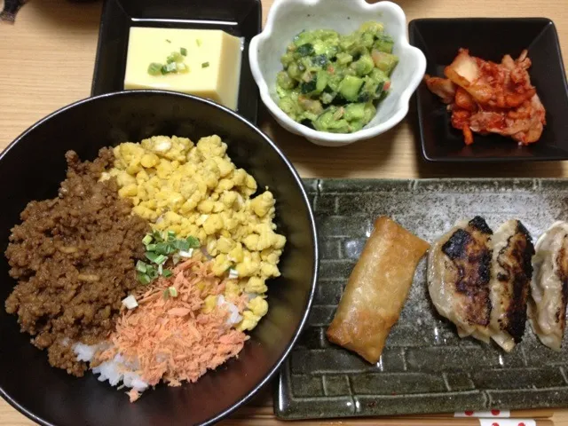 鶏そぼろ丼♡|ゆぼさん