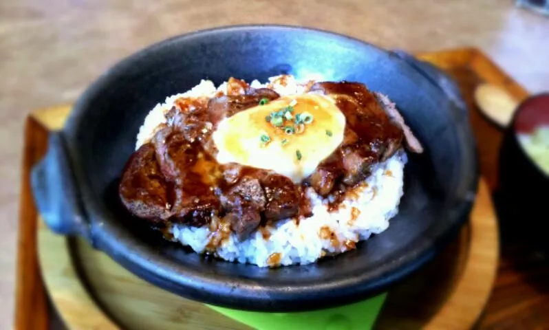 ステーキ丼|つばささん