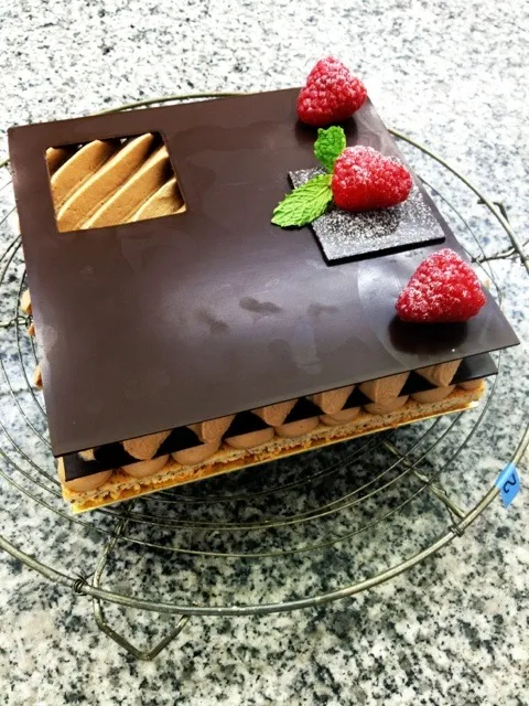 Douceur Chocolate; Lady finger biscuit, Crispy Praline and Hazelnut Chocolate Mousse|Prae~*さん