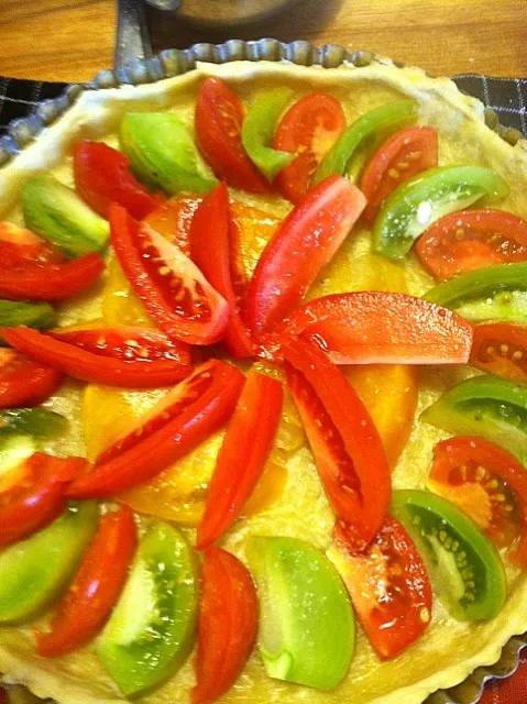 Snapdishの料理写真:heirloom tomato tart|katie churchさん