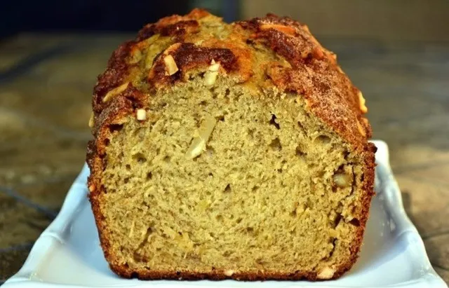 Snapdishの料理写真:cinnamon walnut-almond babana bread|liisさん