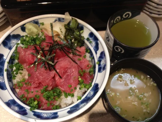 生なかおち丼|はまさん