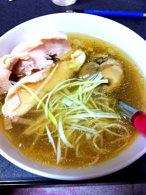 Snapdishの料理写真:鶏塩ラーメン|りいさん