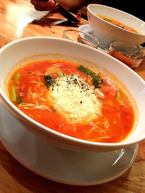 トマトチーズラーメン|まこさん