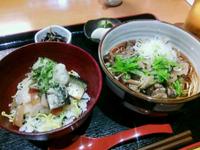 お昼の丼、菊うら|ryokutuchaさん