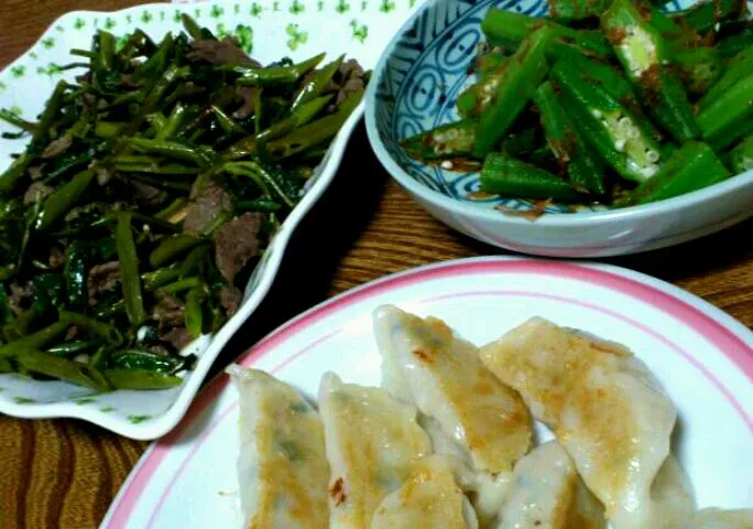 空芯菜と牛肉炒め、おくら、餃子|ひろみさん