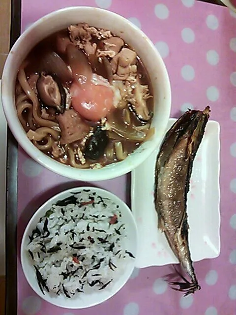 さんま&味噌煮込みうどん&ヒジキご飯|クラキティさん