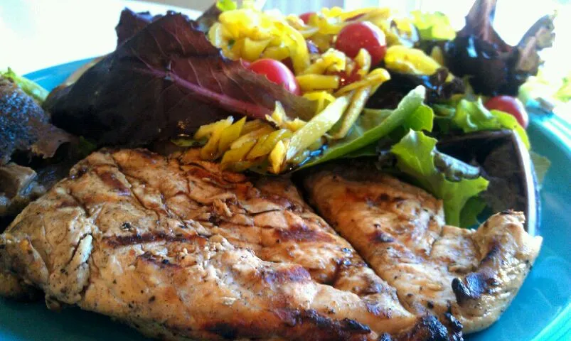 grilled chicken & salad #simple|Brenda Brailsfordさん