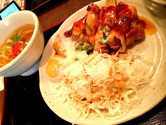 Snapdishの料理写真:ミニソキソバ&沖縄チキンカツ|fcslttさん