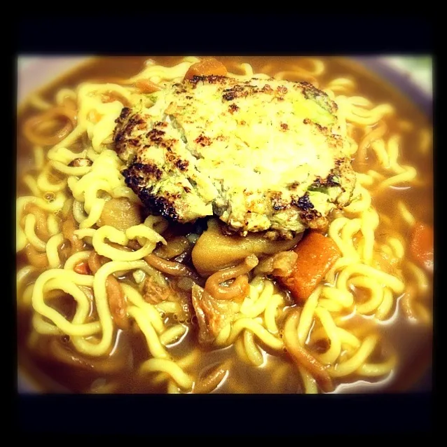 อุด้งแกงกะหรี่กับเบอร์เกอร์หมู curry udon|sanさん
