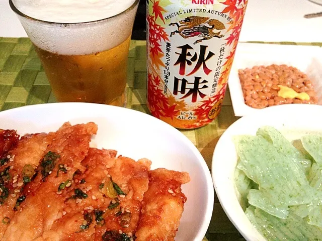 残業しちゃった金曜日のひとりご飯は買ってきたおつまみとビール|gintanさん