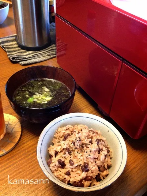 Snapdishの料理写真:SnapDishキャンペーン景品の IH炊飯ジャーで初めて炊いた、お赤飯♪|かまさん