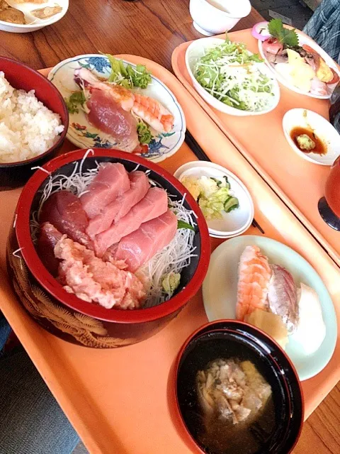 マグロ食べ放題定食|momoさん