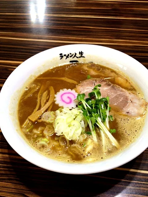 限定醤油鶏煮込みそば|焼きのりさん