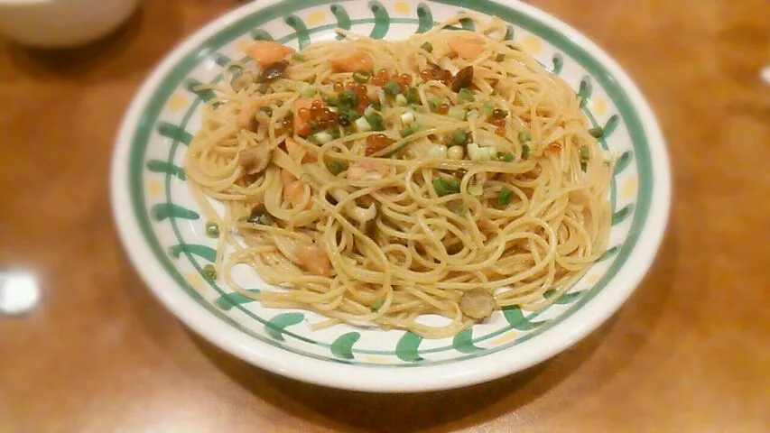 スモークサーモンといくらのパスタ|リサリサ先生さん