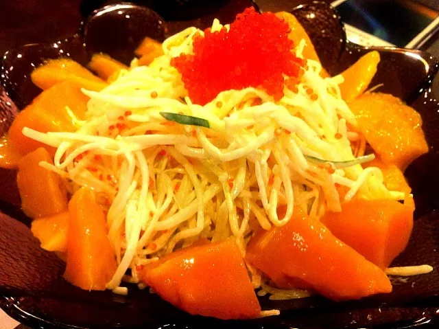 tobiko salad with mango|skyblueさん