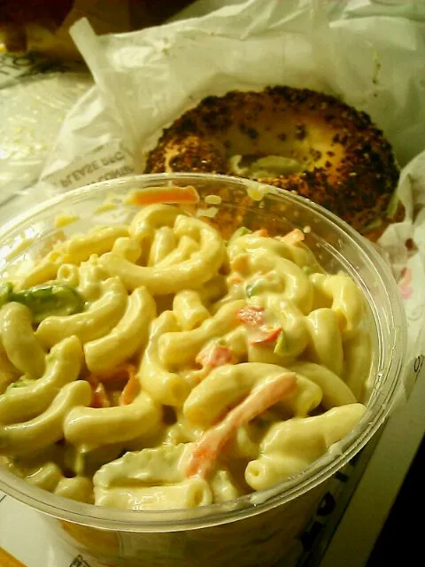 Macaroni Salad and Bagel|BusyCrazPeopleさん