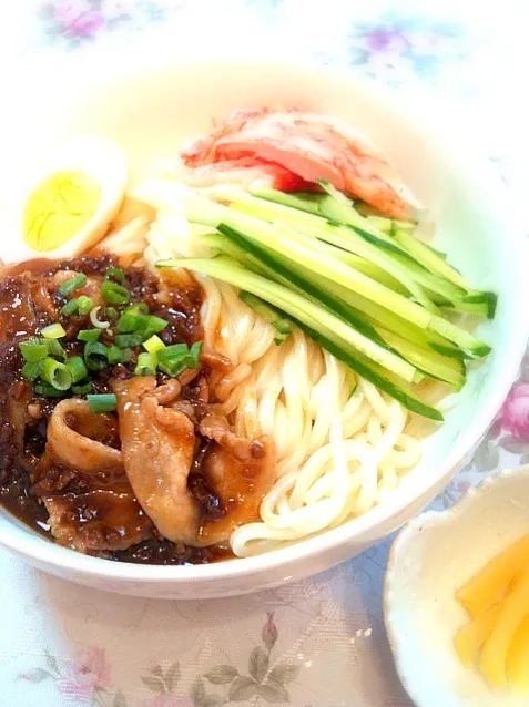 本日のパパのお昼ご飯… 福島県のジャジャンうどん♡ ピリ辛でメッチャ美味しい\(//∇//)\|由寿妃さん