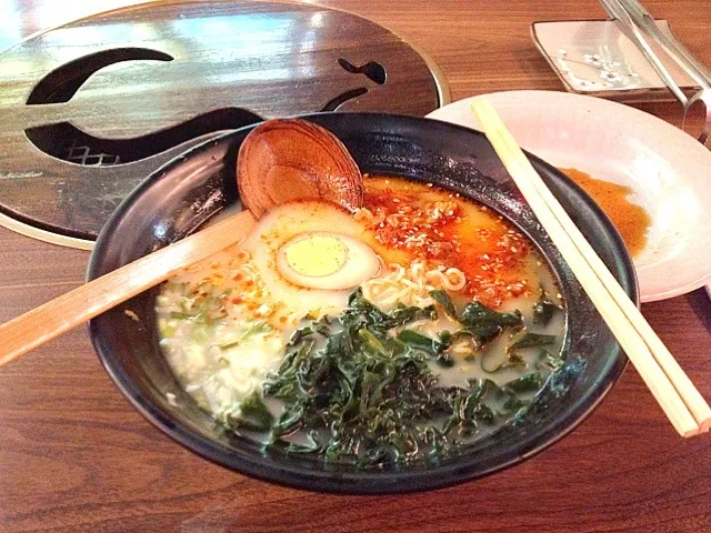 辛い鳥肉ラーメン|Takaya Minatoさん