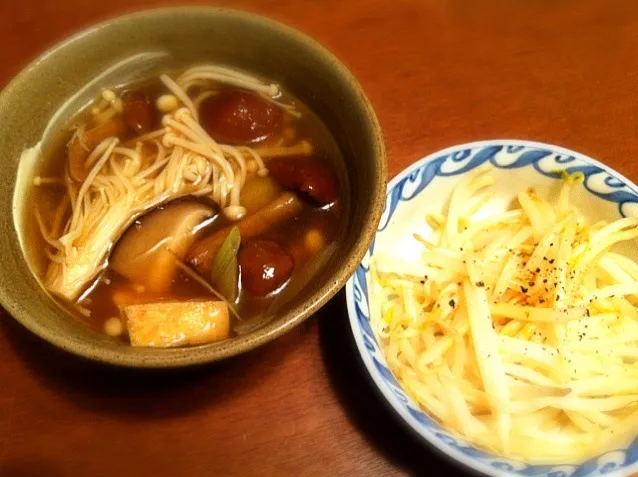 今夜は身体メンテ・きのこ汁ともやし炒め|Ayayaさん