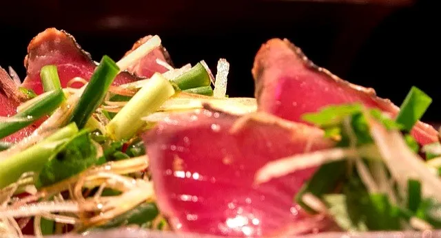 Seared Bonito Fish Salad|Felix J Mendozaさん