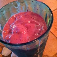 blackberry and froyo smoothie|jeahna kertzmanさん