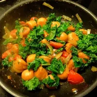 sweet potato gnocchi with pickled hot peppers, kale and tomatoes.|angela zamoraさん