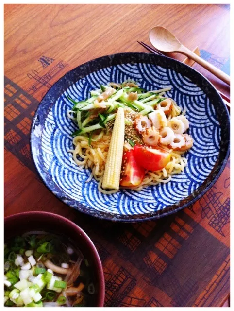 冷し中華風こんにゃく麺、焼売ともやしの中華スープ|二宮みさきさん