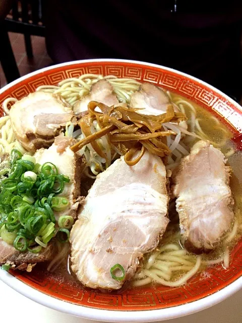 Snapdishの料理写真:太平山大盛り焼豚麺|zcさん