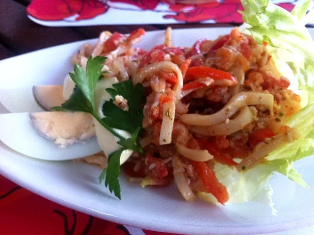 Spicy tomato calamari salad|ReciBellaさん