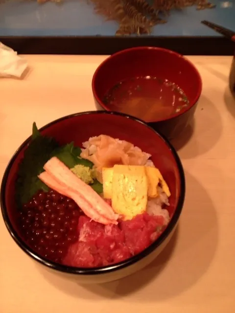 中オチ イクラ カニ丼|よせふさん