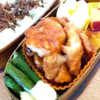 Snapdishの料理写真:鶏胸肉の照り焼き弁当|コヤタさん