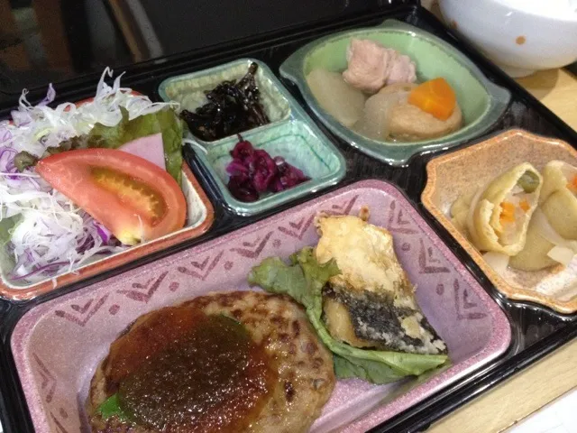 Snapdishの料理写真:和風おろしハンバーグ|kurita820さん