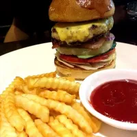 Snapdishの料理写真:🍔🍔🍔