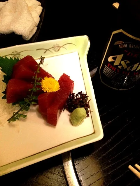 sashimi our favorite:)w/Black asahi!:)|Dezza Tsuchiyaさん