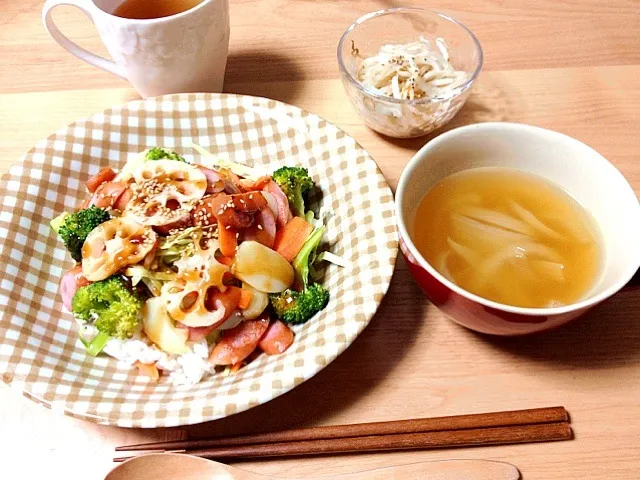 たっぷり野菜の甘辛丼ともやしのラー油和え|みゆさん