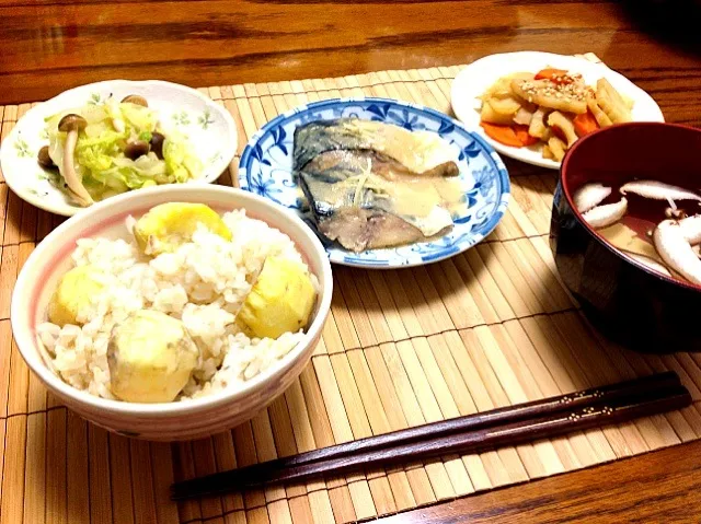 栗ご飯・サバの味噌煮定食♡|ずぼら管理栄養士ママさん